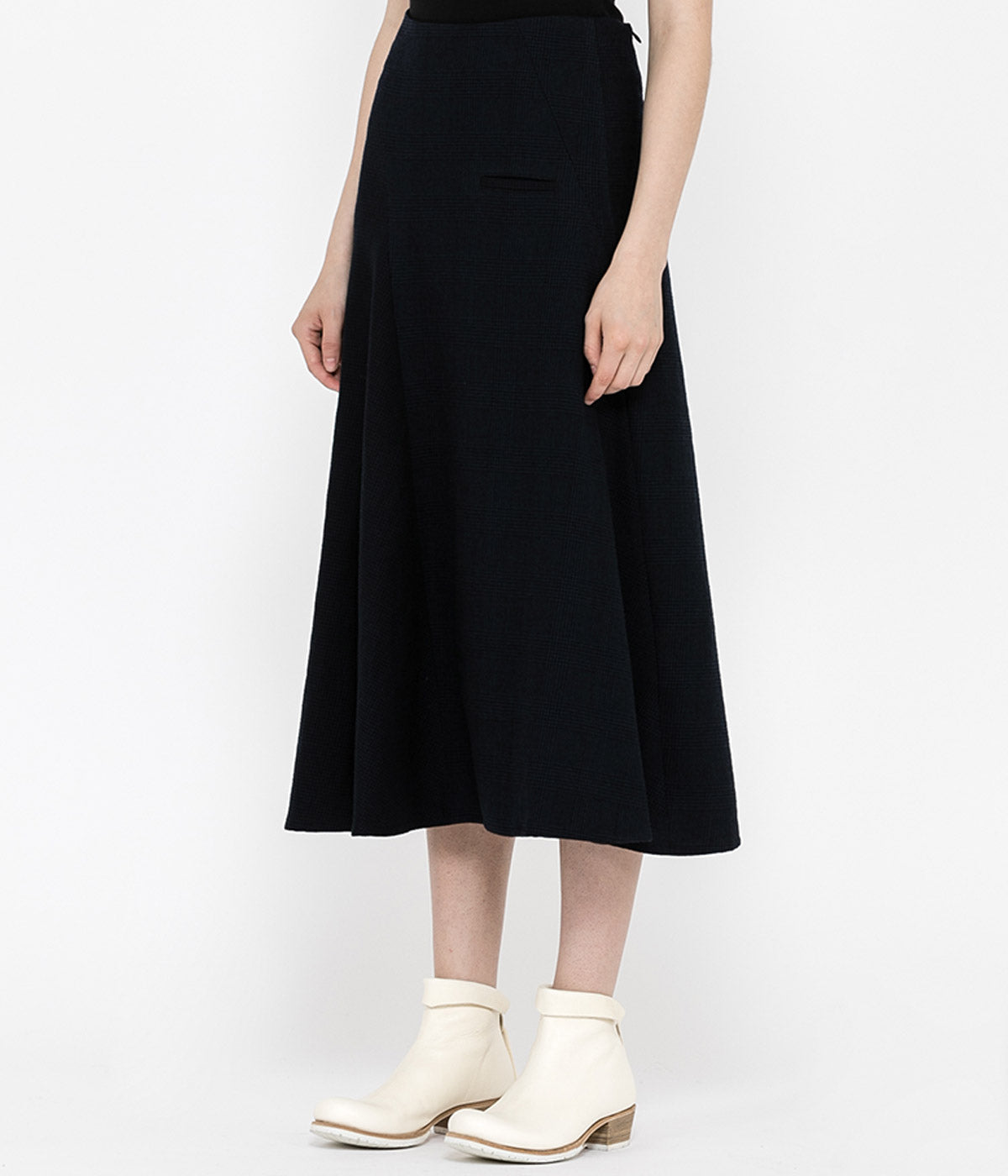 Black Flared Spiral Skirt – KOKKO